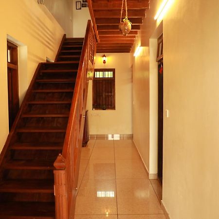 Kovalam Lake View Villa Vellayani エクステリア 写真