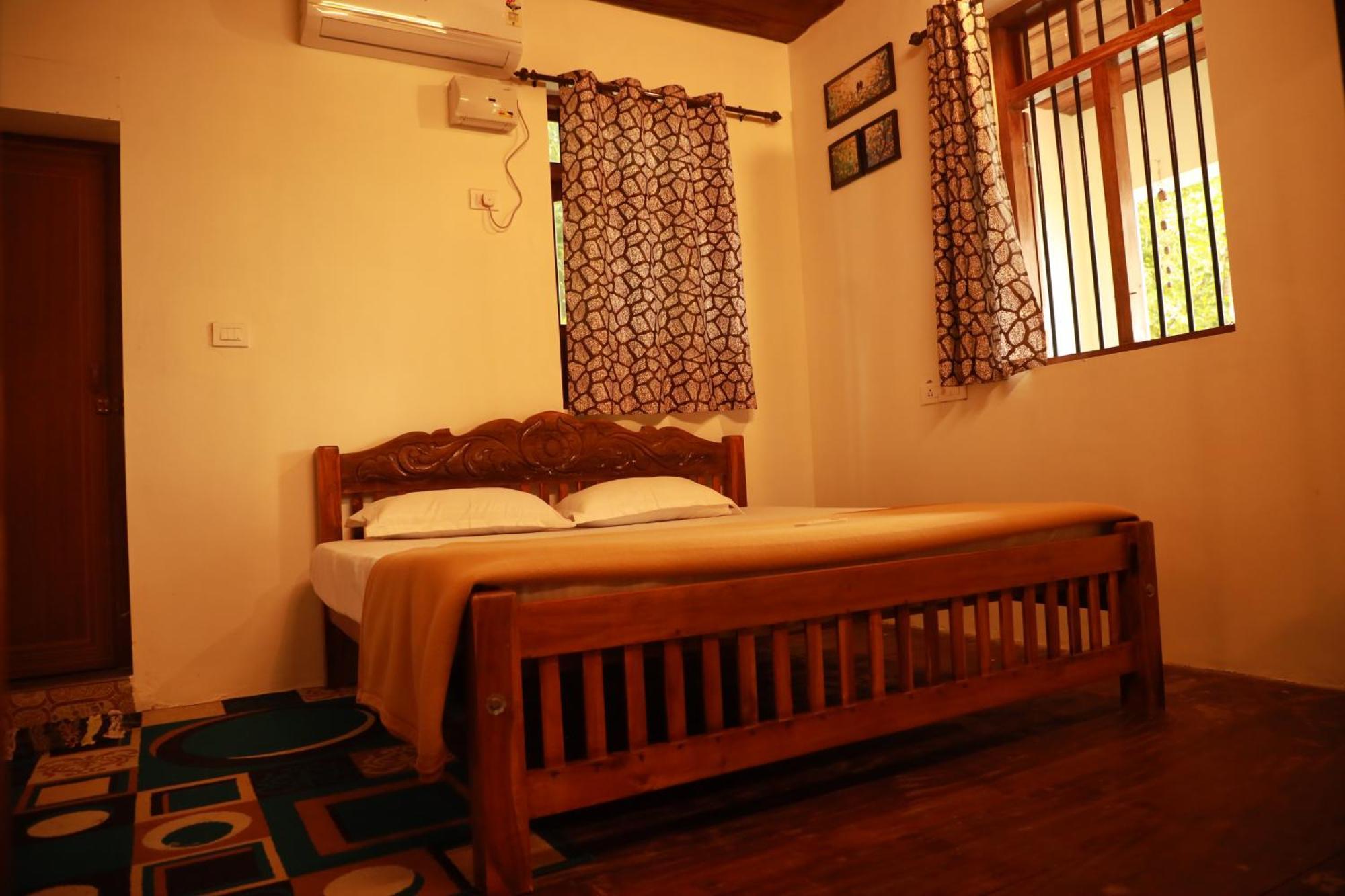Kovalam Lake View Villa Vellayani エクステリア 写真
