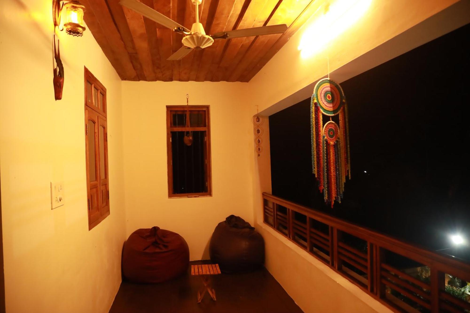 Kovalam Lake View Villa Vellayani エクステリア 写真