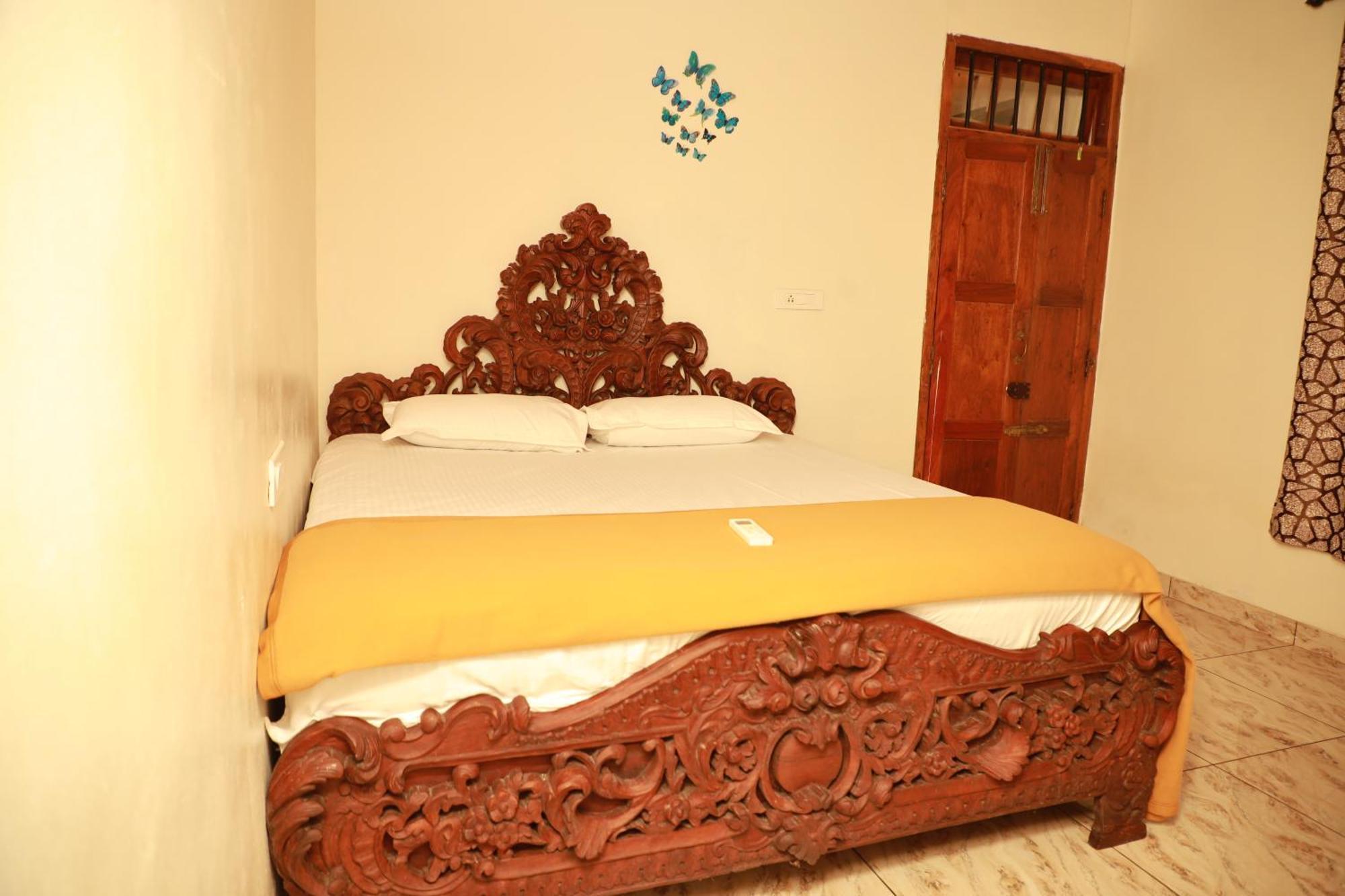 Kovalam Lake View Villa Vellayani エクステリア 写真