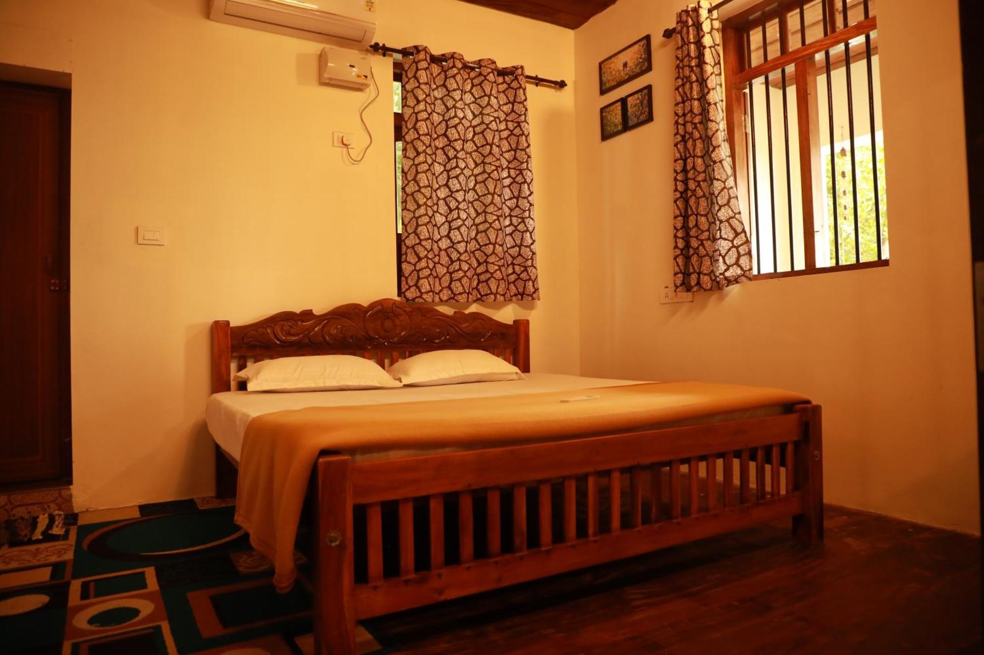 Kovalam Lake View Villa Vellayani エクステリア 写真