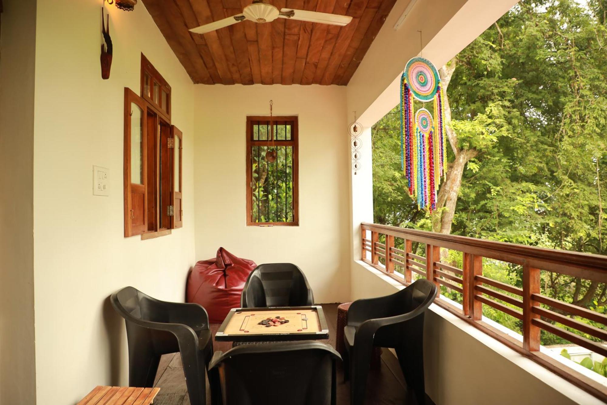 Kovalam Lake View Villa Vellayani エクステリア 写真