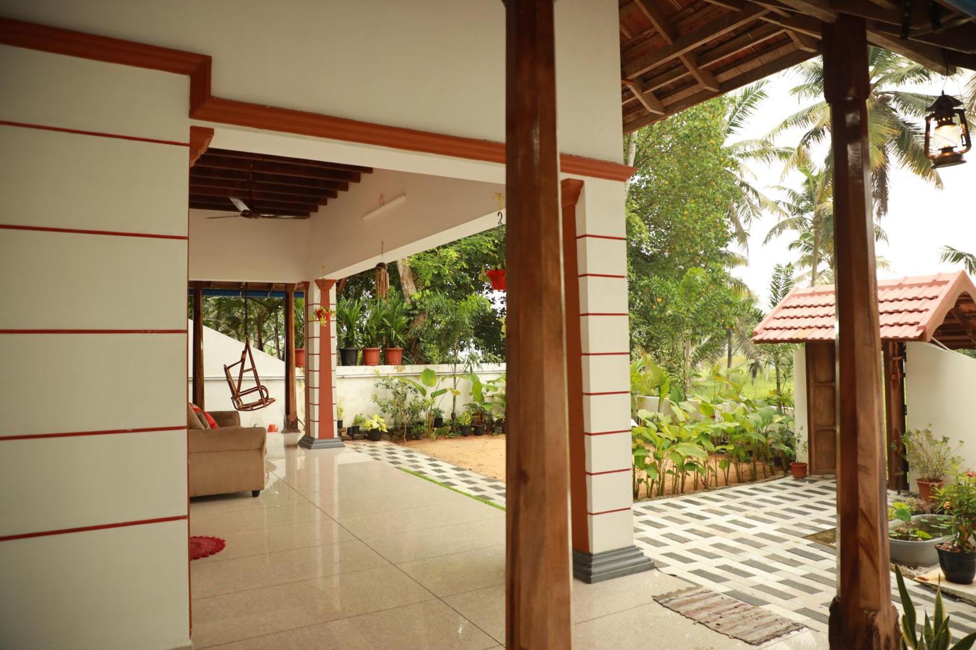 Kovalam Lake View Villa Vellayani エクステリア 写真