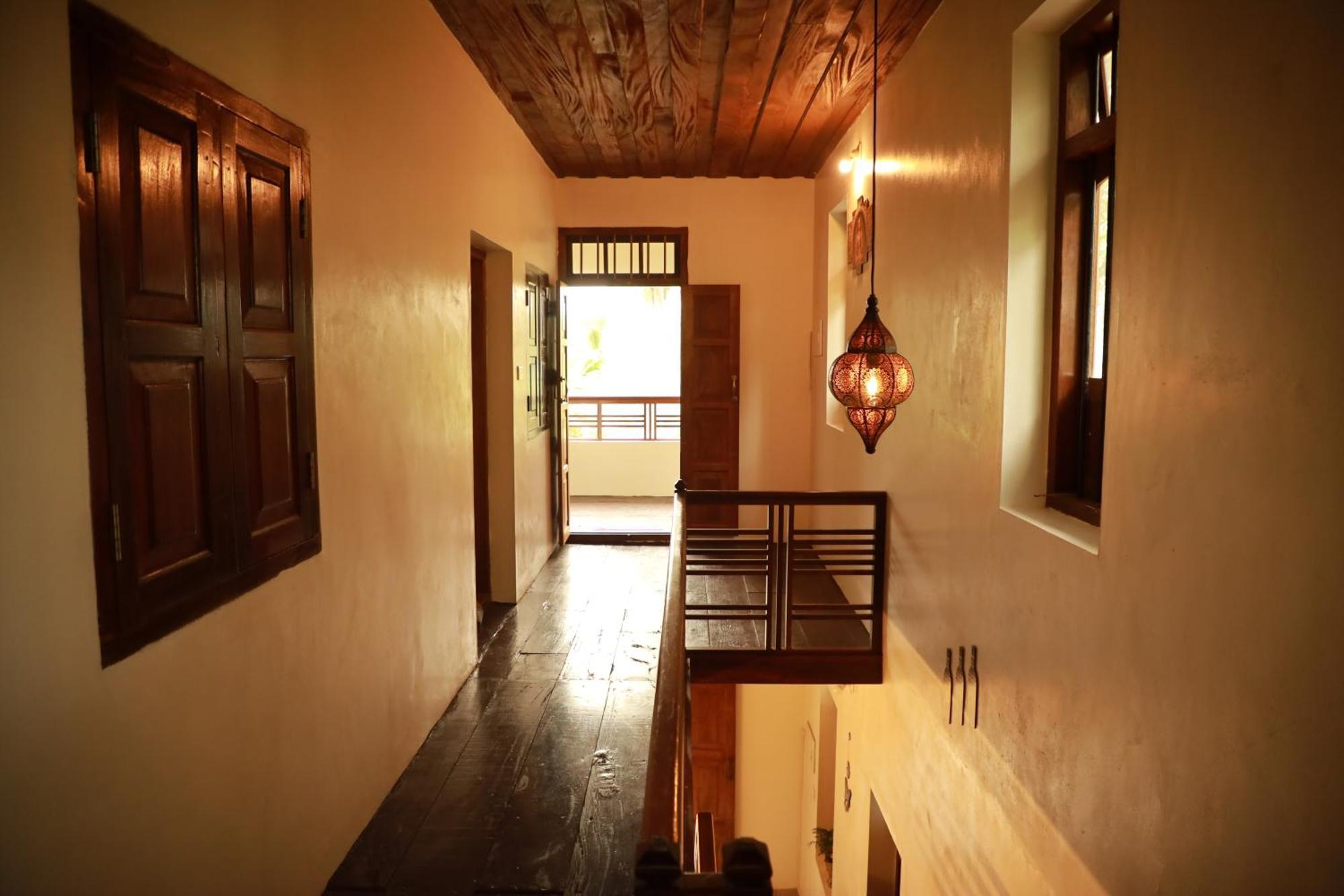 Kovalam Lake View Villa Vellayani エクステリア 写真