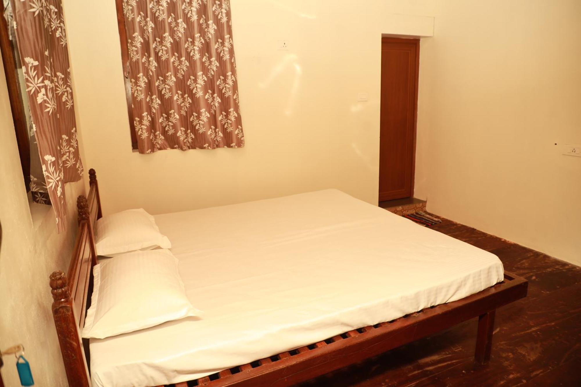 Kovalam Lake View Villa Vellayani エクステリア 写真