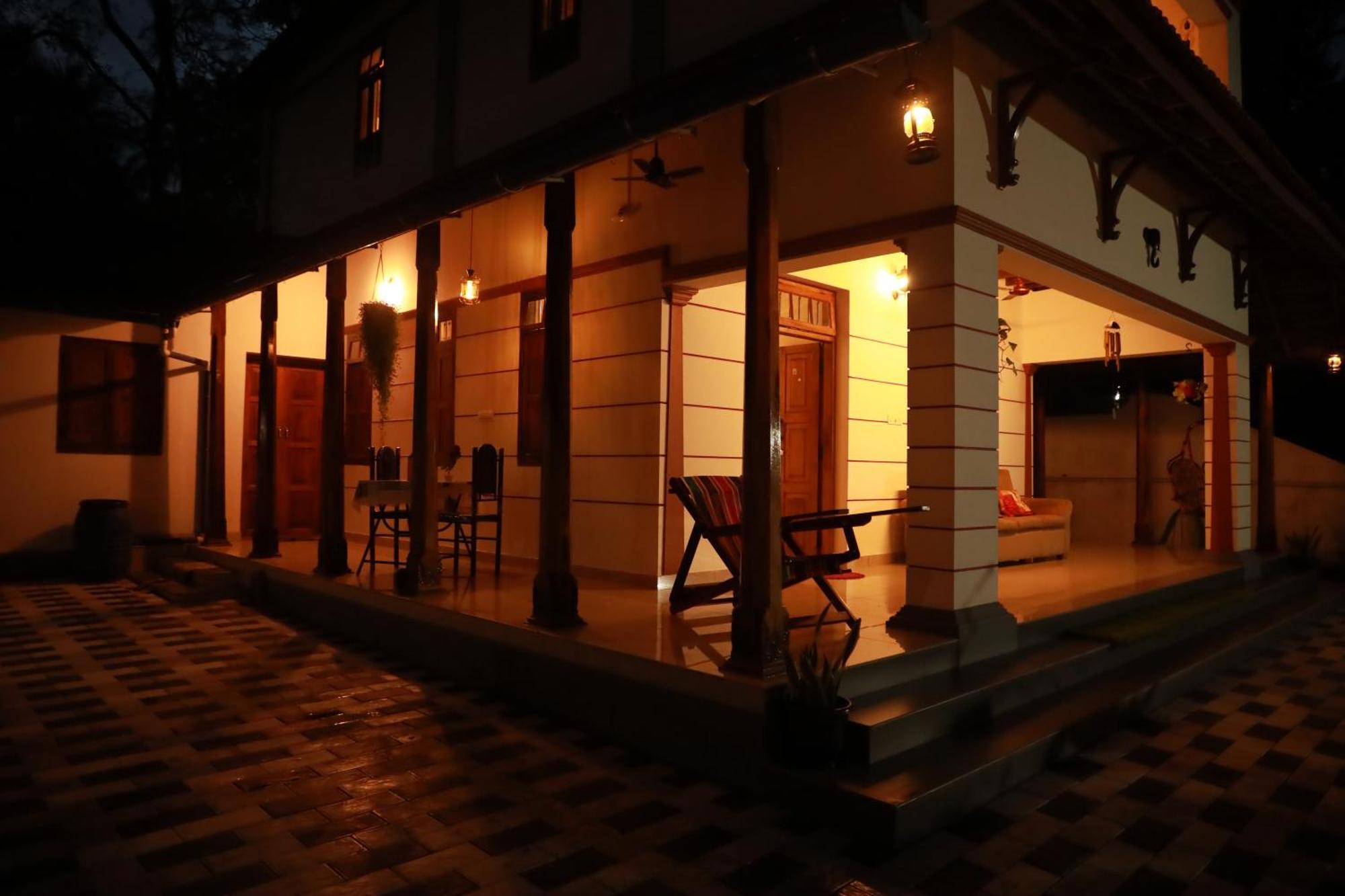 Kovalam Lake View Villa Vellayani エクステリア 写真