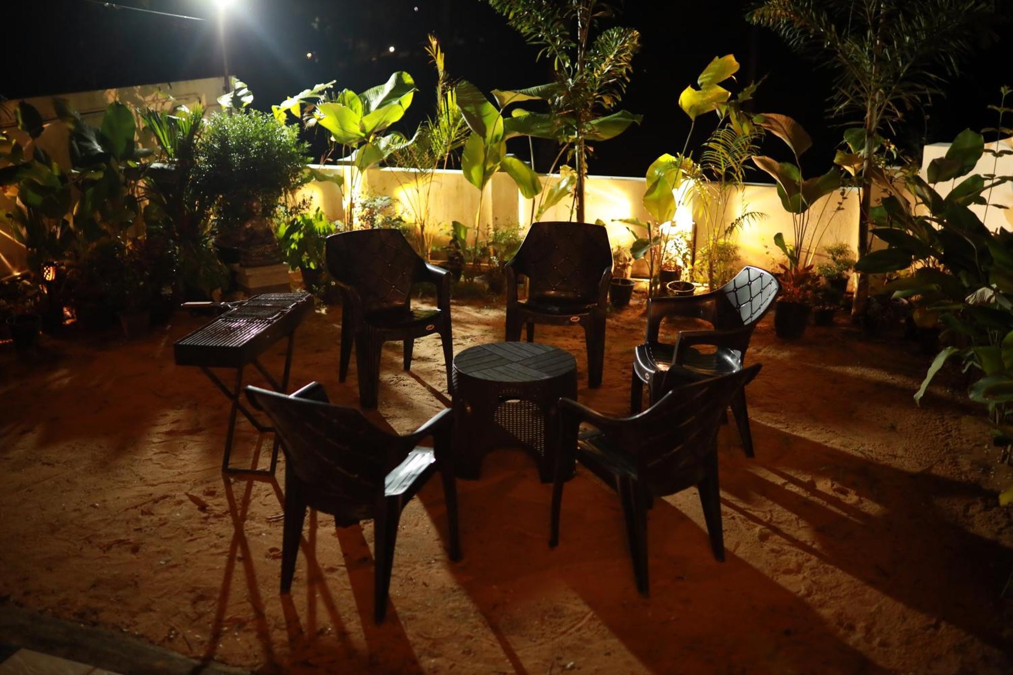 Kovalam Lake View Villa Vellayani エクステリア 写真