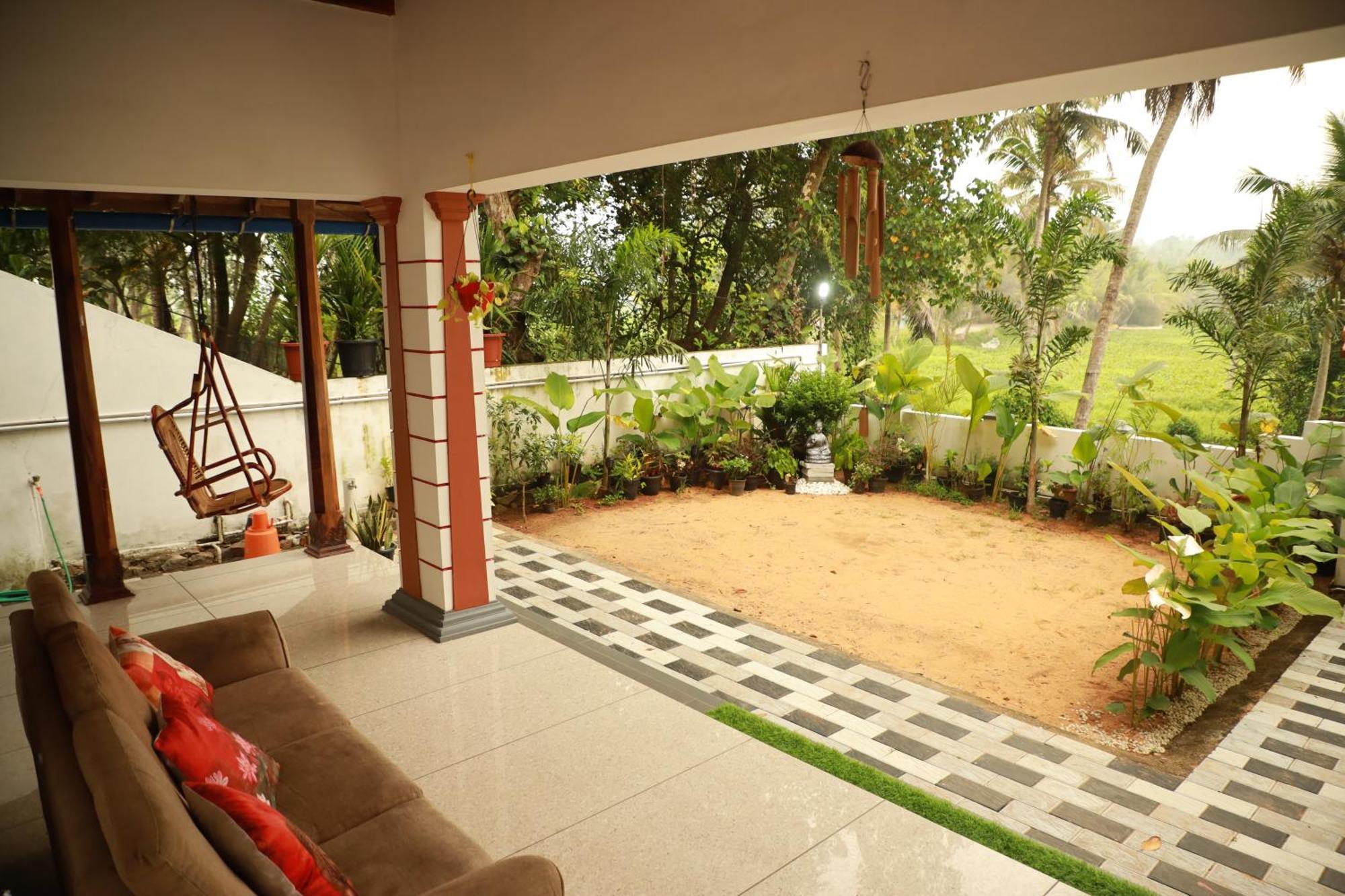 Kovalam Lake View Villa Vellayani エクステリア 写真